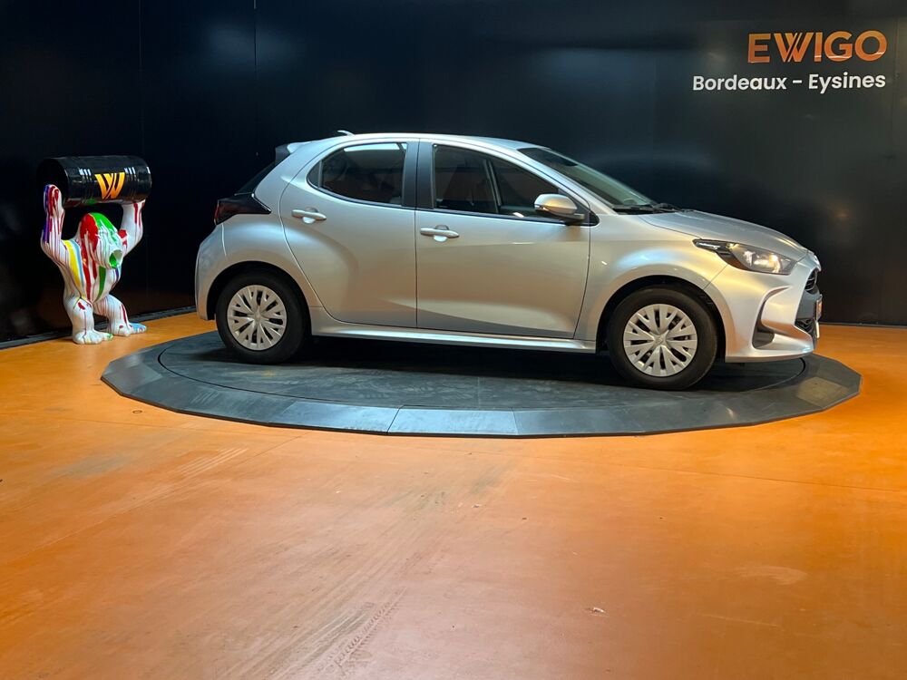 Yaris 1.5 VVTI 116H 90Ch FULL-HYBRID 0.8KWH DYNAMIC E-CVT BVA 2025 occasion 33320 Eysines