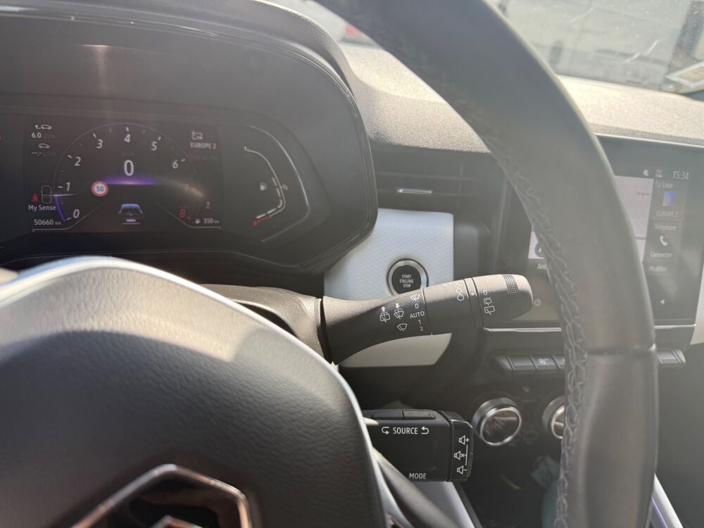 Clio 1.3 TCE 140 INTENS CARPLAY 2021 occasion 25000 Besan&ccedil;on