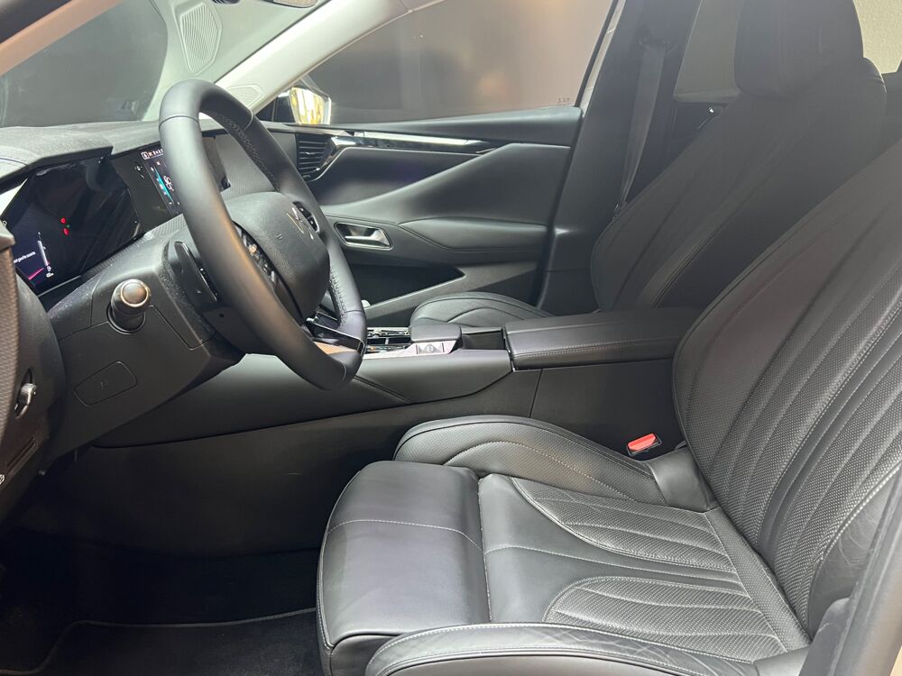 DS4 RIVOLI 1.2L 130ch EAT8 | FULL OPTIONS | CAM&Eacute;RA 360&deg; | SI&Egrave;GES 2023 occasion 33320 Eysines