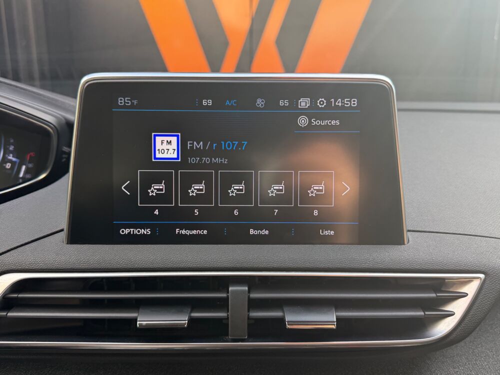 5008 GENERATION-II 1.2 130 CH ALLURE 7P / CARPLAY - CAM DE RECUL 2019 occasion 24750 Tr&eacute;lissac