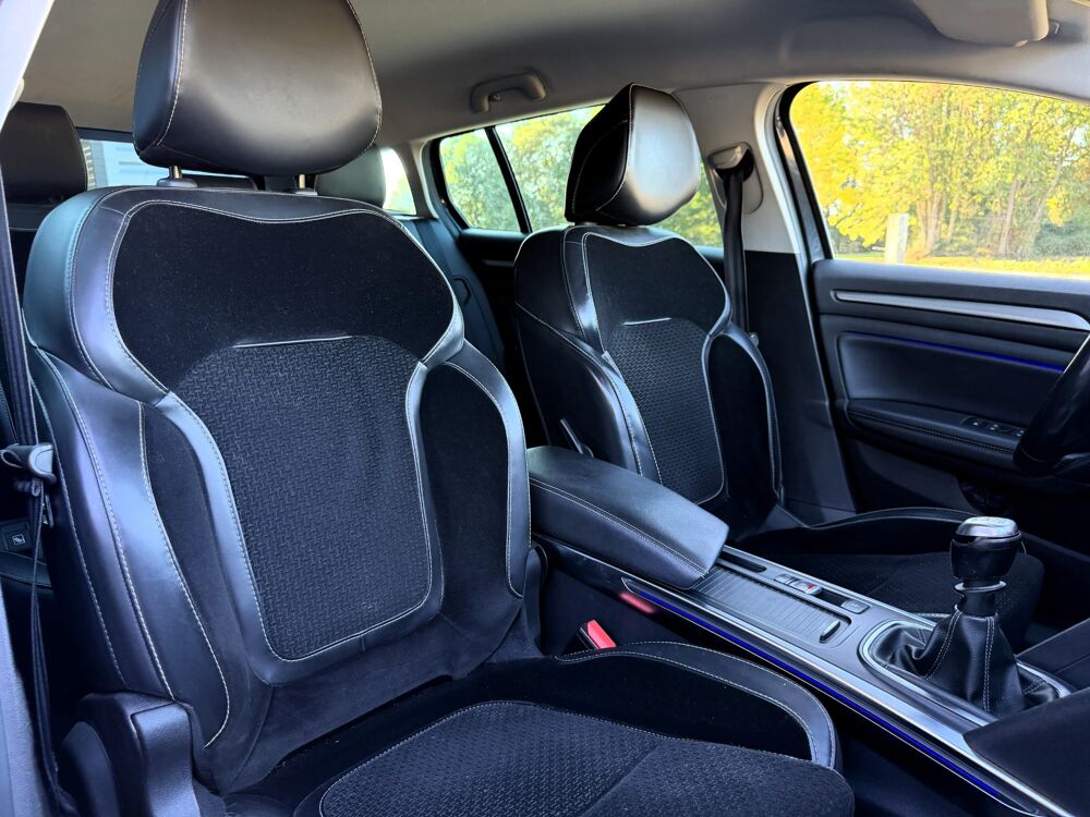 M&eacute;gane ESTATE 1.6 DCI 130 ch INTENS 2017 occasion 65290 Juillan