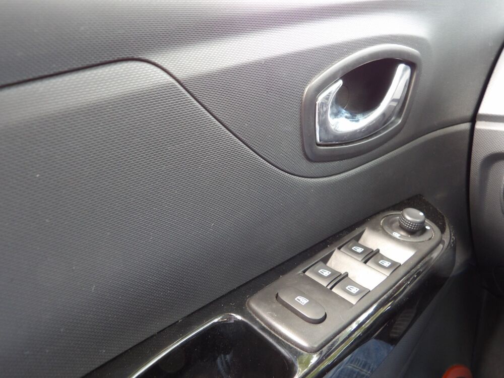 Captur 0.9 TCe 90 ECO ENERGY INTENS 2014 occasion 33100 Bordeaux