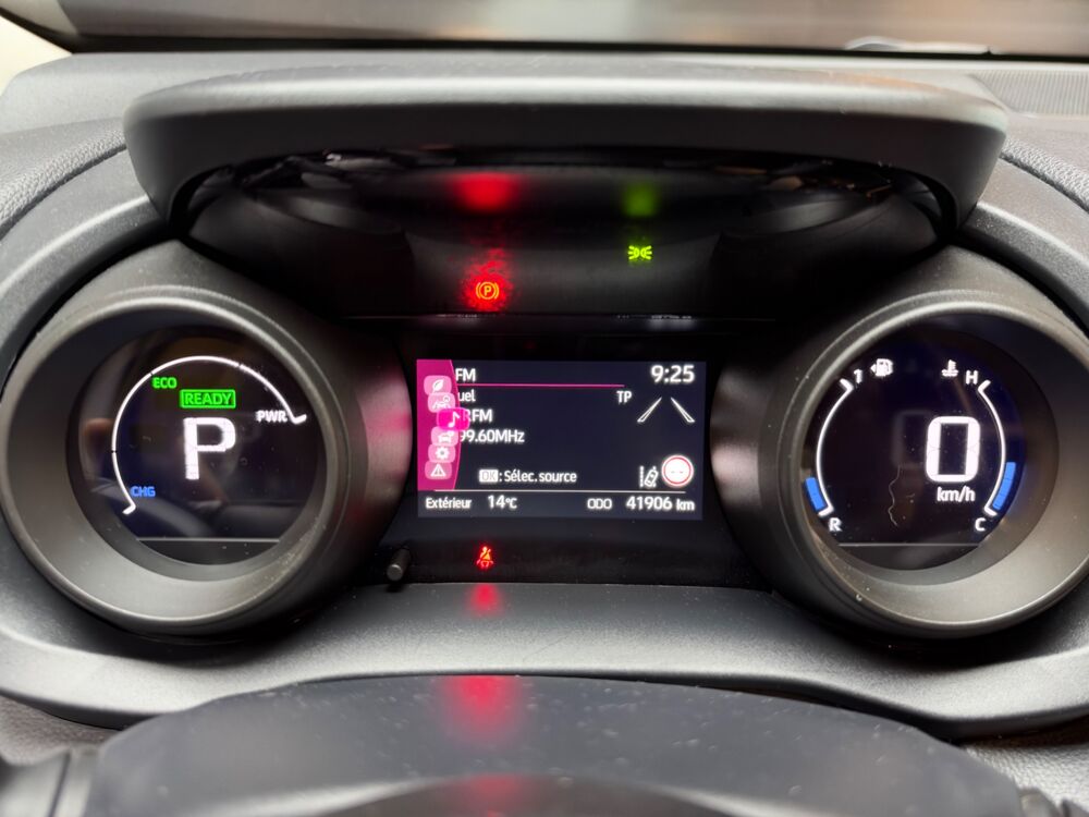 Yaris Cross 1.5 114 Ch FULL-HYBRID 0.8KWH DYNAMIC BVA / ENTRETIEN TOYOTA 2023 occasion 33320 Eysines