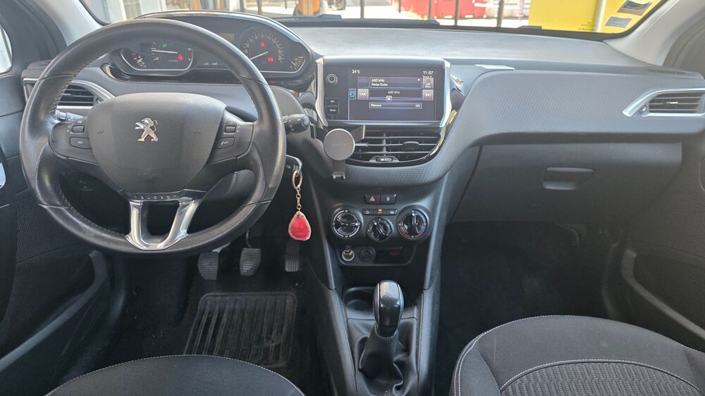 208 GENERATION-I 1.2 VTI 82CH STYLE/COURROIE A JOUR/CT OK 2017 occasion 74600 Seynod