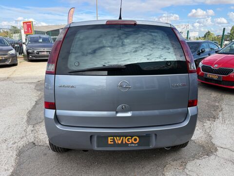 Meriva 1.7 CDTI 100CH COSMO - RADIO - VERROUILLAGE CENTRALISE - 2004 occasion 27000 &Eacute;vreux