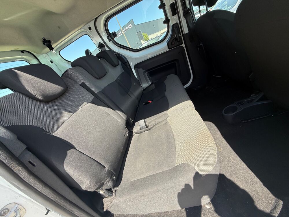 Dokker COMBI 1.5 DCI 90CH AMBIANCE - 1&Egrave;RE MAIN - CLIMATISATION - RE 2017 occasion 27000 &Eacute;vreux