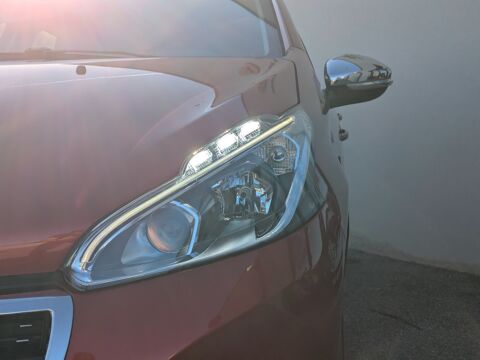 208 GENERATION-I 1.2 110ch COURROIE RENFORCEE PREMIERE MAIN ATTE 2019 occasion 69420 Ampuis