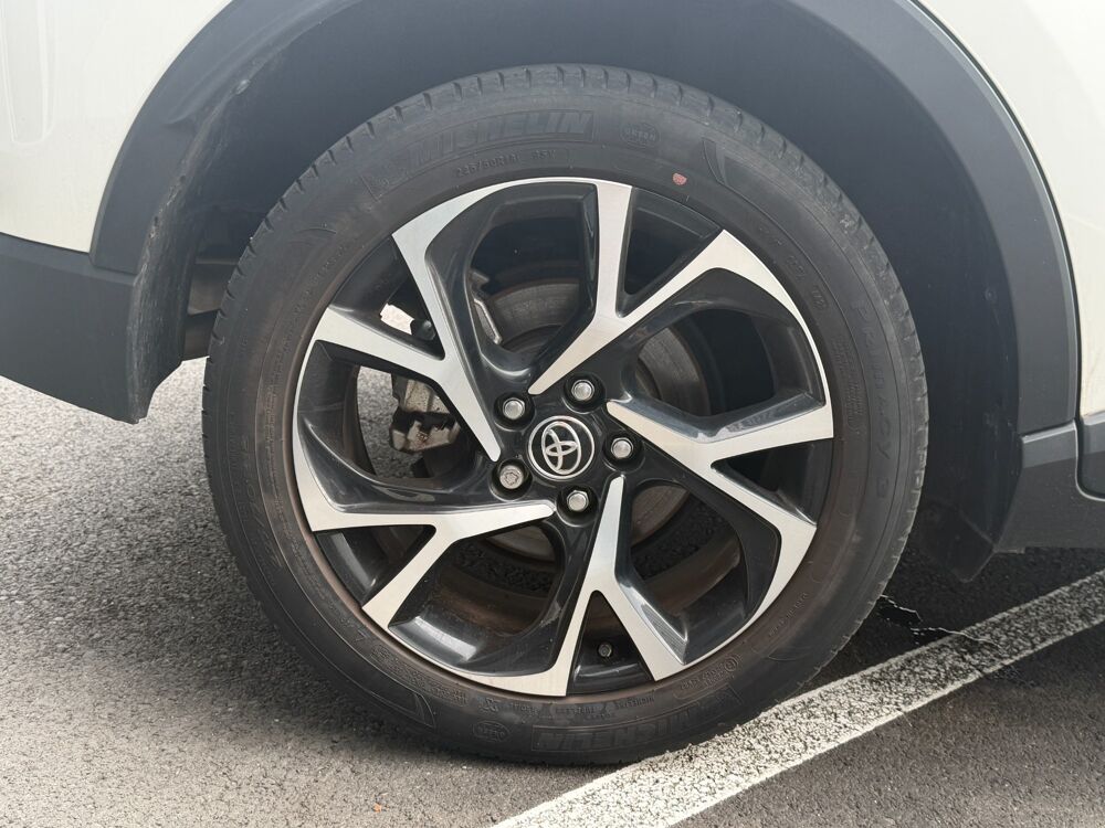 C-HR 1.8 140ch HYBRID FULL-HYBRID DYNAMIC 4X2 BVA 2022 occasion 17100 Saintes
