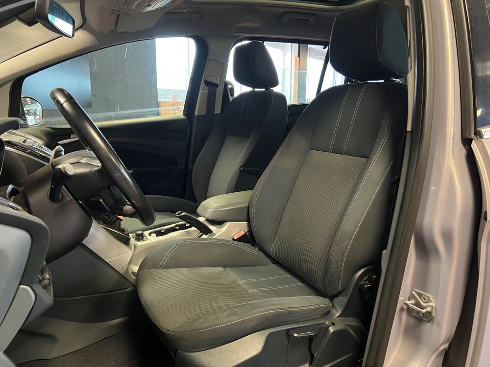 Grand C-MAX 1.6 TDCI 115 BUSINESS // 7 places 2011 occasion 44300 Nantes