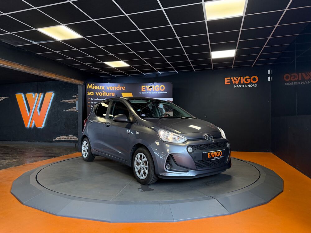 i10 1.2 85 EDITION NAVI // CLIMATISATION // IDEAL JEUNE PERMIS 2017 occasion 44300 Nantes