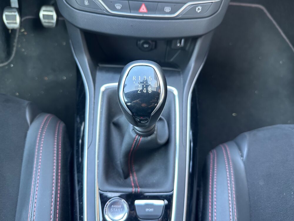 308 1.2 130ch GT PACK APPLE CARPLAY / CAMERA DE RECUL / COURROIE 2021 occasion 38420 Le Versoud