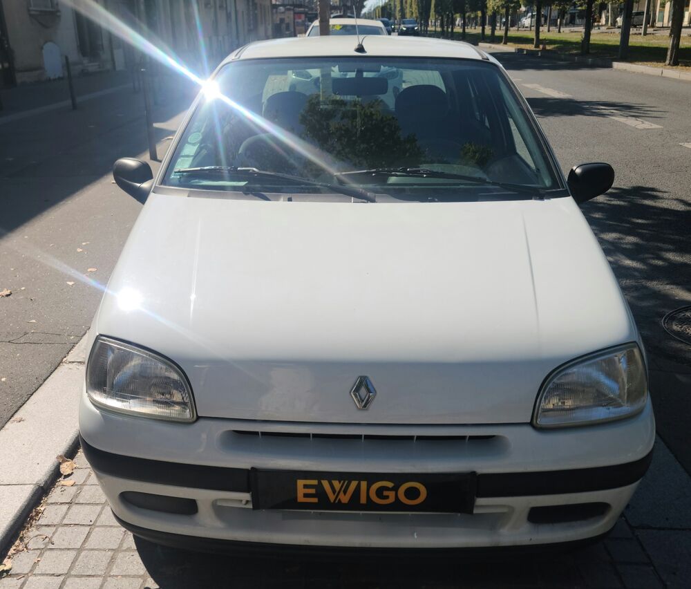 Clio 1.4 75 FIDJI BVA 1997 occasion 33100 Bordeaux
