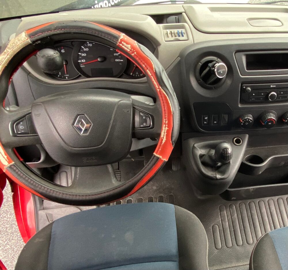 Master FOURGON F3330 2.3 DCI 110ch L1H1 CONFORT / STORE / CARMINAT 2015 occasion 64122 Urrugne