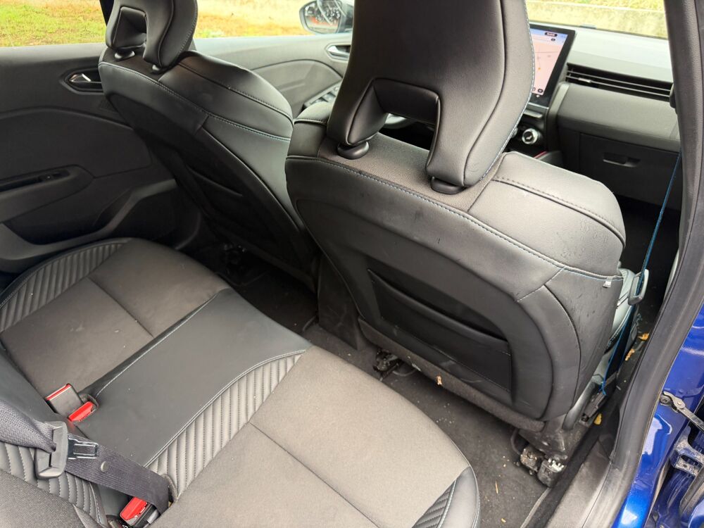 Clio V(5) 1.6 E-TECH 145 ch ESPRIT ALPINE HYBRIDE 2024 occasion 65290 Juillan