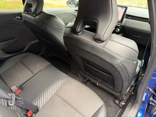 Clio V(5) 1.6 E-TECH 145 ch ESPRIT ALPINE HYBRIDE 2024 occasion 65290 Juillan