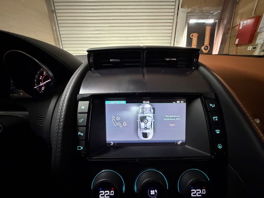 F-Type (2) COUPE 5.0 575CH SVR AWD BVA FREIN CERAMIQUE NO FAP 2017 occasion 60740 Saint-Maximin