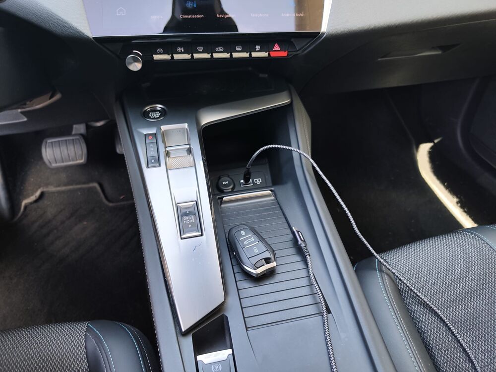 308 GENERATION-III 1.6 180cH HYBRID PHEV 12.4KWH ALLURE PACK E-E 2022 occasion 74600 Seynod