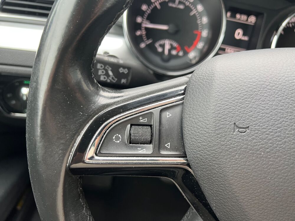 Superb COMBI 2.0 TDI 140 cv ELEGANCE DSG BVA - TOIT PANOMRAMIQUE OU 2014 occasion 68170 Rixheim