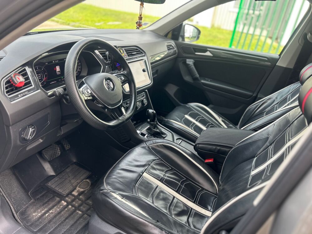 Tiguan 2.0 TDI 150CH BLACK R-LINE DSG BVA / ATTELAGE TOIT OUVRANT 2018 occasion 47000 Agen