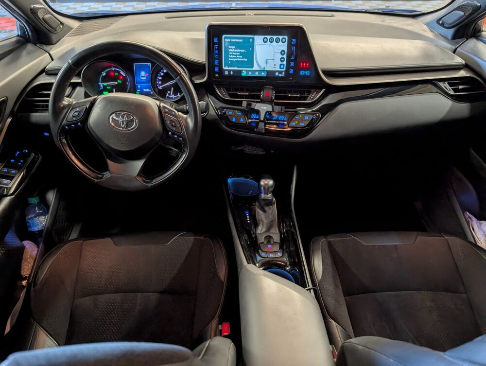 C-HR HYBRID 122CV COLLECTION - JBL - 2EME MAIN - ENTRETIEN ET GAR 2019 occasion 69400 Arnas