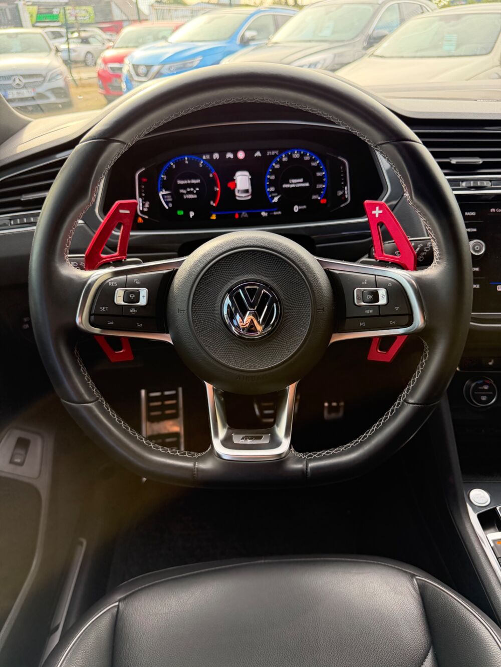 Tiguan BLACK R-LINE 150Ch DSG ORIGINE FR - SUIVI VOLKSWAGEN -TOIT O 2019 occasion 27000 &Eacute;vreux