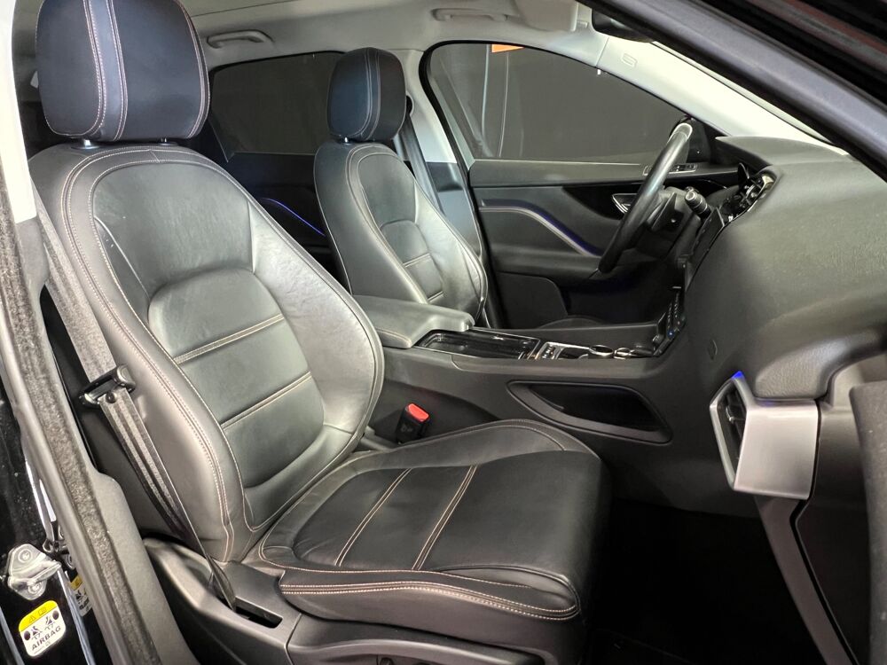 F-PACE 3.0 V6 300ch BVA BLACK LIMITED TOIT PANORAMIQUE 2017 occasion 26100 Romans-sur-Is&egrave;re