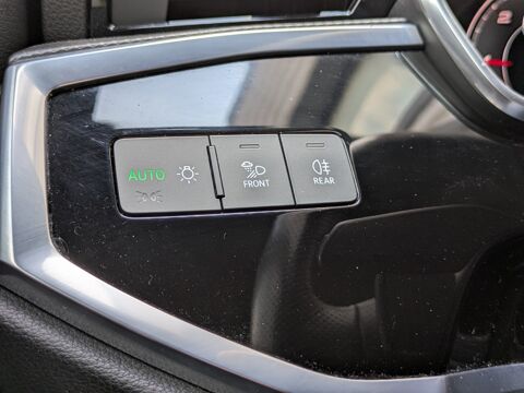 Q3 SPORTBACK 2.0 35 TDI 150ch S-LINE 2022 occasion 25300 Pontarlier
