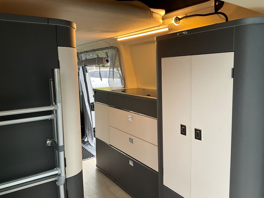 MULTIVAN T6 2.0 TDI 150 CARAT 4MOTION WESTFALIA / Enti&egrave;rement &eacute;quip&eacute; 2022 occasion 17000 La Rochelle