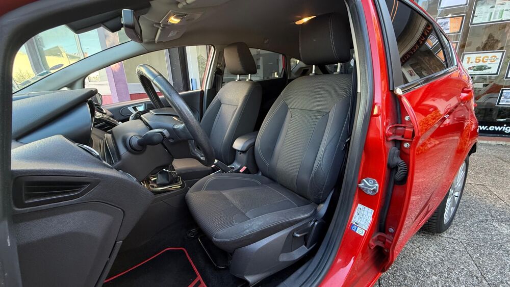 Fiesta 1.0 T ECOBOOST 100 TITANIUM - RADAR DE RECUL - FAIBLE KILOME 2015 occasion 69150 D&eacute;cines-Charpieu