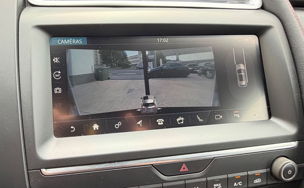 E-PACE 2.0 D180 10CV AWD R-DYNAMIC HSE + SI&Egrave;GES &Eacute;LECTIQUES/CHAUFFAN 2019 occasion 54000 Nancy
