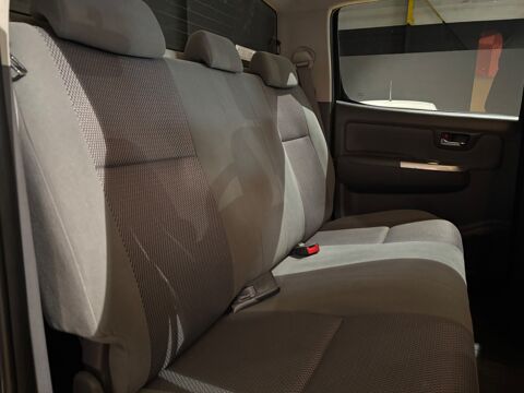 Hilux DOUBLE CABINE 2.5 D4D 145ch LEGENDE - ENTRETIEN TOYOTA 2012 occasion 81990 Puygouzon