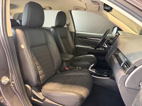 Outlander III (3) PHEV HYBRIDE RECHARGEABLE 200 ch INTENSE STYLE 4WD 2017 occasion 65290 Juillan