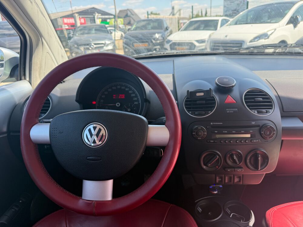 Beetle 1.9 TDI 105Ch - CLIMATISATION - RADIO - INTERIEUR CUIR 2011 occasion 27000 &Eacute;vreux