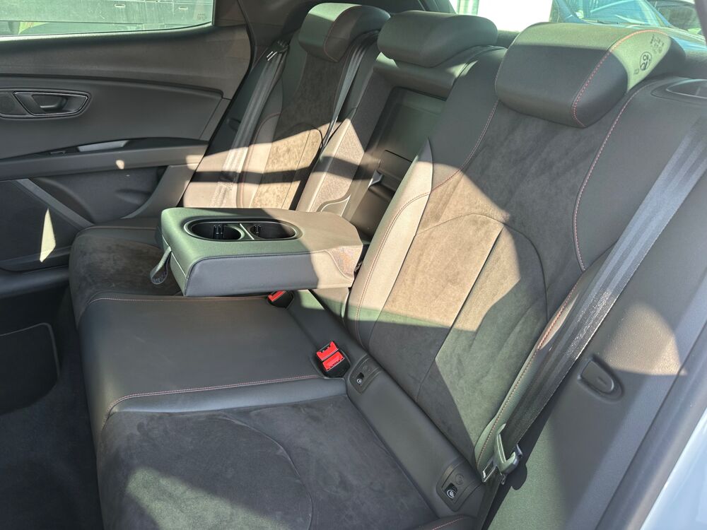 Leon 1.5L TSI 150ch FR / APPLE CARPLAY / CAMERA DE RECUL / REGUL 2020 occasion 38420 Le Versoud