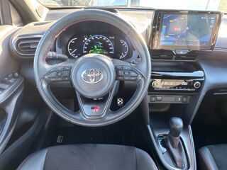 Yaris CROSS 1.5 116h Hybride GR Sport BVA / 1&egrave;re main / Entretien 2023 occasion 64122 Urrugne
