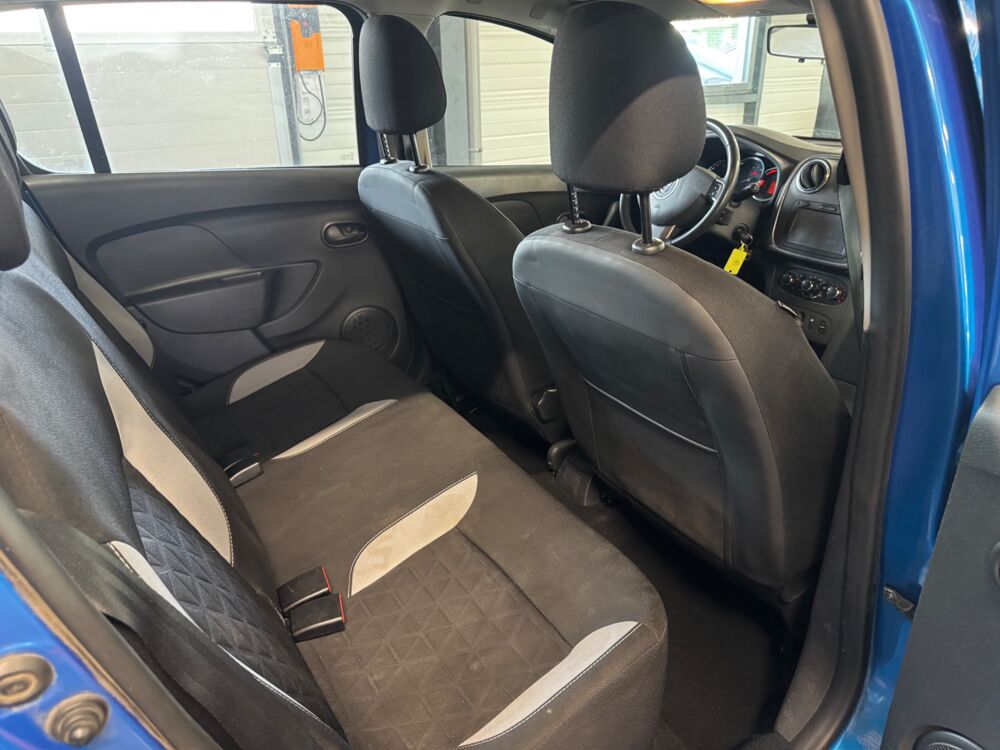 Sandero 1.5 DCI 90 Ch -STEPWAY - DISTRIBUTION OK 2015 occasion 79000 Niort