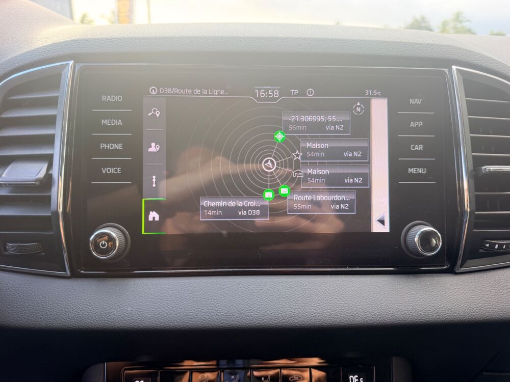 Karoq 1.0 TSI 110 Ch AMBITION + CAMERA DE RECUL + CARPLAY 2023 occasion 97410 Saint-Pierre