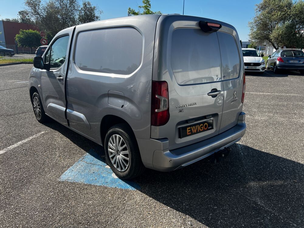 Partner FOURGON 1.5 BLUEHDI 100 CH 650KG L1 M PACK ASPHALT CONNECT S 2021 occasion 47000 Agen