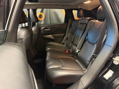 Cherokee 2.2 CRD 200 Ch OVERLAND AWD ACTIVE-DRIVE BVA TOIT OUVRANT/ S 2017 occasion 24750 Tr&eacute;lissac