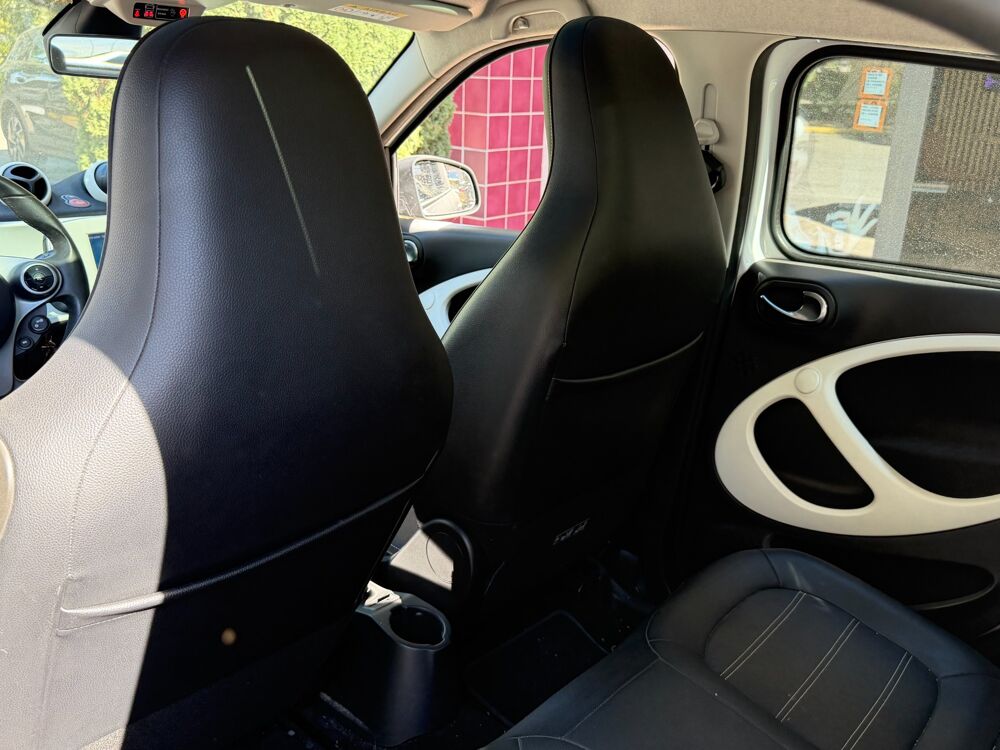 ForFour 90ch PRIME * TOIT PANORAMIQUE*CLIMATISATION 2015 occasion 13009 Marseille