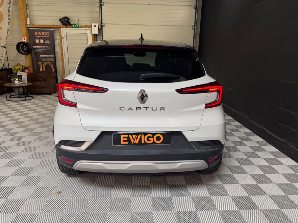 Captur 1.3 TCE 160 HYBRID ICONIC TOIT OUVRANT/ GRAND ECRAN/ CAMERA 2022 occasion 78125 Gazeran