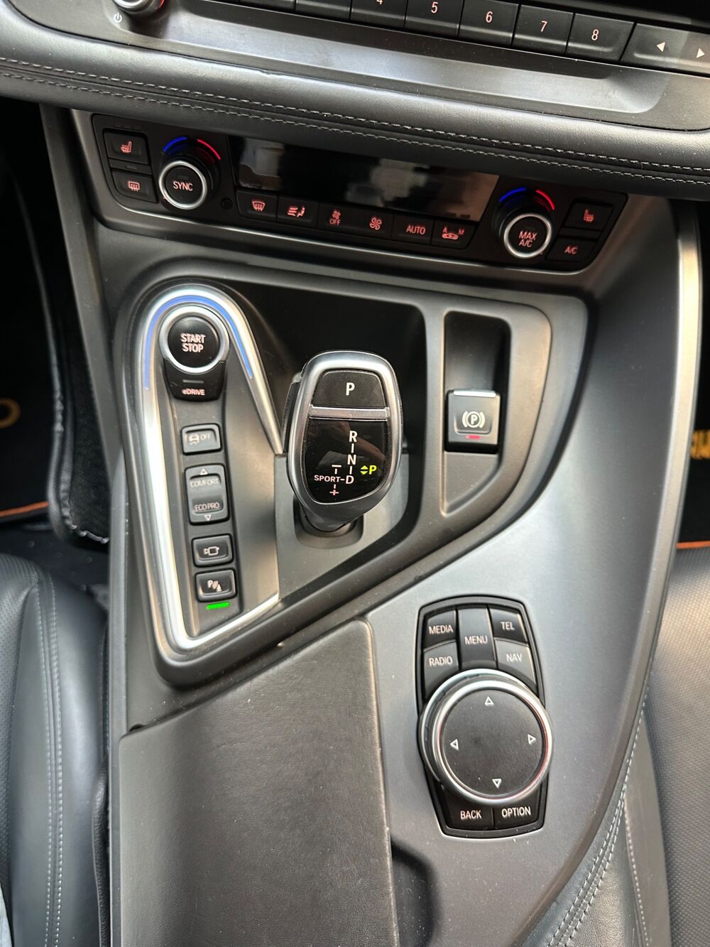 i8 COUPE 1.5 362 PHEV HYBRID PROTONIC DARK SILVER EDITION XDRIV 2016 occasion 55430 Belleville-sur-Meuse