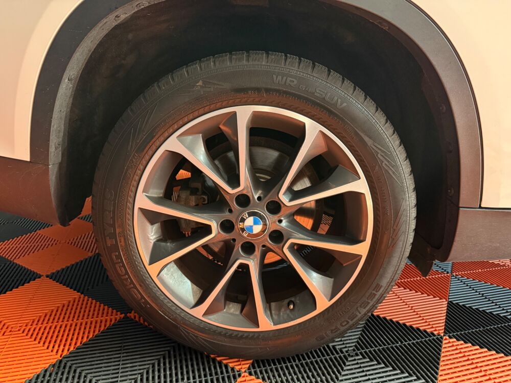 X5 3.5 I 306 CH LOUNGE PLUS XDRIVE BVA / TOIT OUVRANT / VOLANT 2016 occasion 29000 Quimper