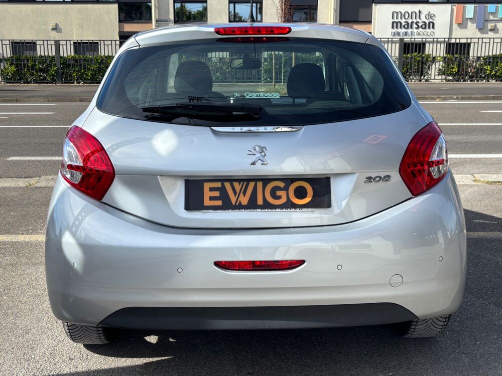 208 1.2 VTI 80 CH ALLURE / COURROIE OK / RADAR DE RECUL / CLIMAT 2014 occasion 40000 Mont-de-Marsan