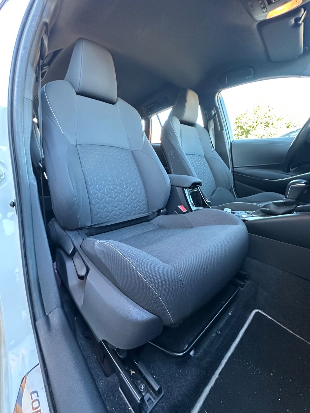 Corolla TOURING-SPORTS 1.8 122H 100 CH HYBRID Dynamic 2020 occasion 25000 Besan&ccedil;on