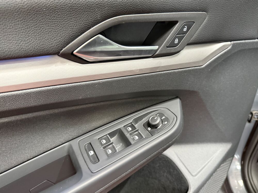 Golf 1.0 TSI 110 BLUEMOTION LIFE BUSINESS / CARPLAY 2021 occasion 29000 Quimper