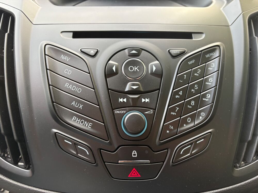 Kuga 2.0 TDCI 150ch TITANIUM 4X2 START-STOP / ATTELAGE - RADAR AV 2016 occasion 76150 Saint-Jean-du-Cardonnay