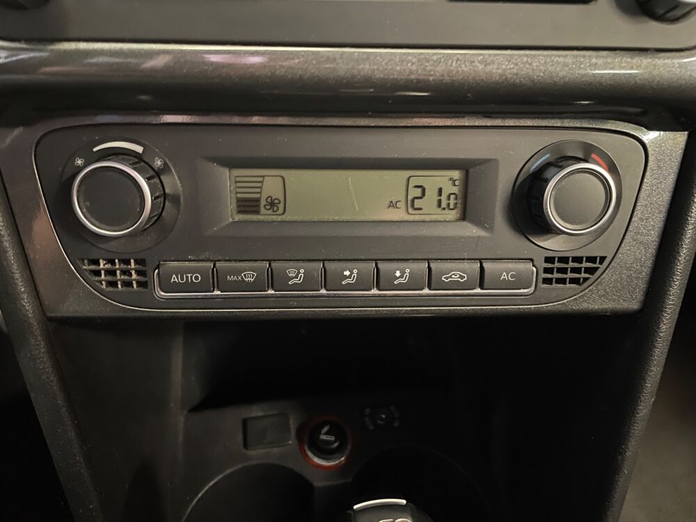 Polo 1.6 TDI 90CH SPORTLINE DSG7 BVA 5P 2011 occasion 69400 Arnas