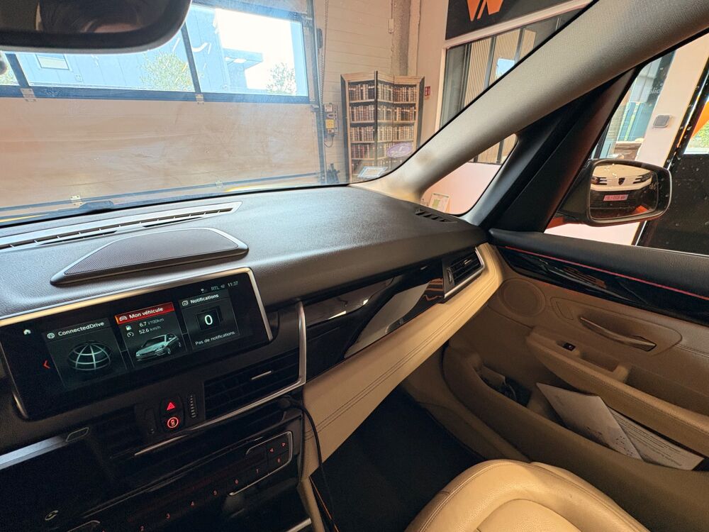 Serie 2 Active Tourer Luxury 225xeA 224ch 2017 occasion 83600 Fr&eacute;jus