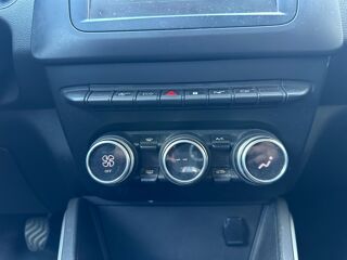 Duster 1.5 BLUEDCI 115ch PRESTIGE 4X2 MOTEUR NEUF DACIA 11/2025 2019 occasion 26000 Valence